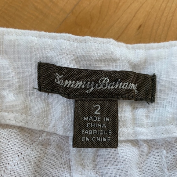 EUC Tommy Bahama Embroidered White Linen Shorts Size 2 - Picture 2 of 6